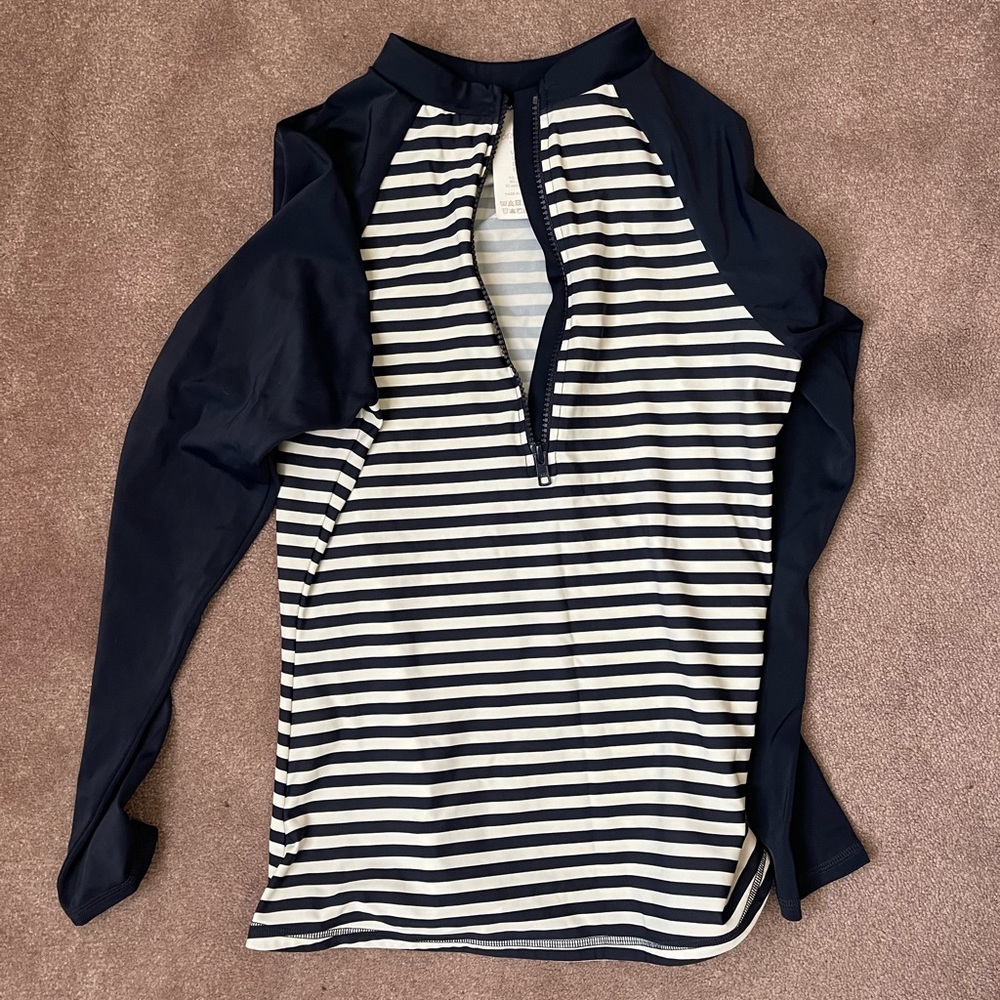 Boden women’s rash guard